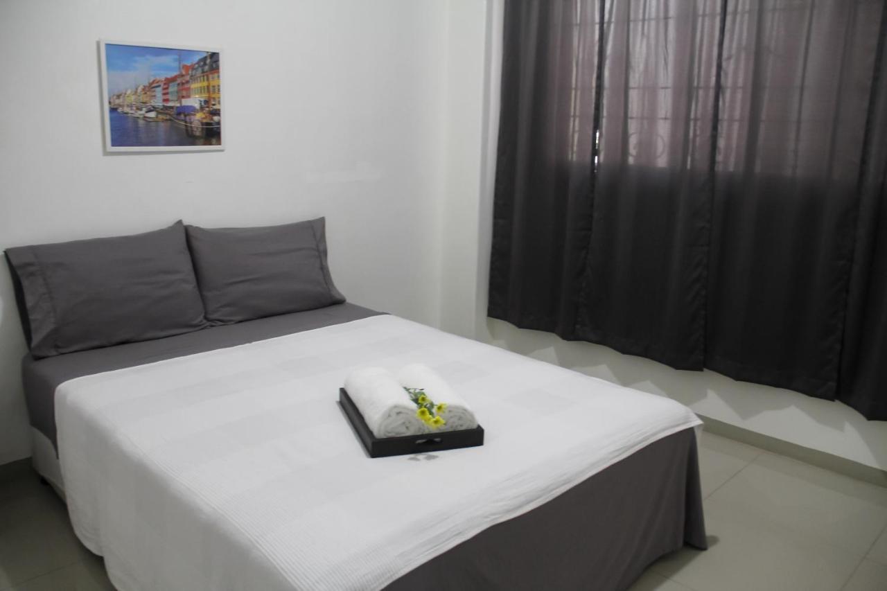 Abela Apartments Manila Exterior photo