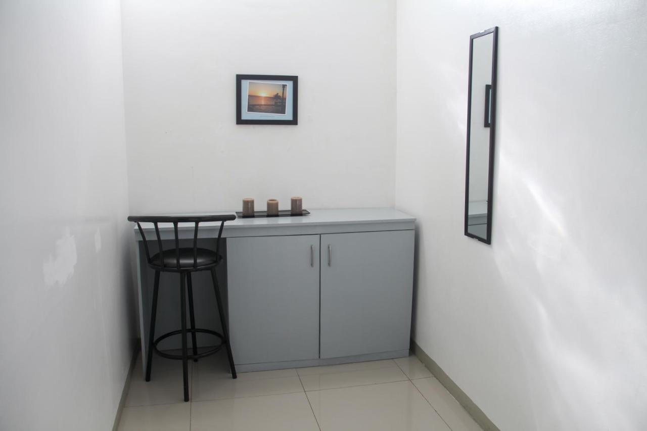 Abela Apartments Manila Exterior photo